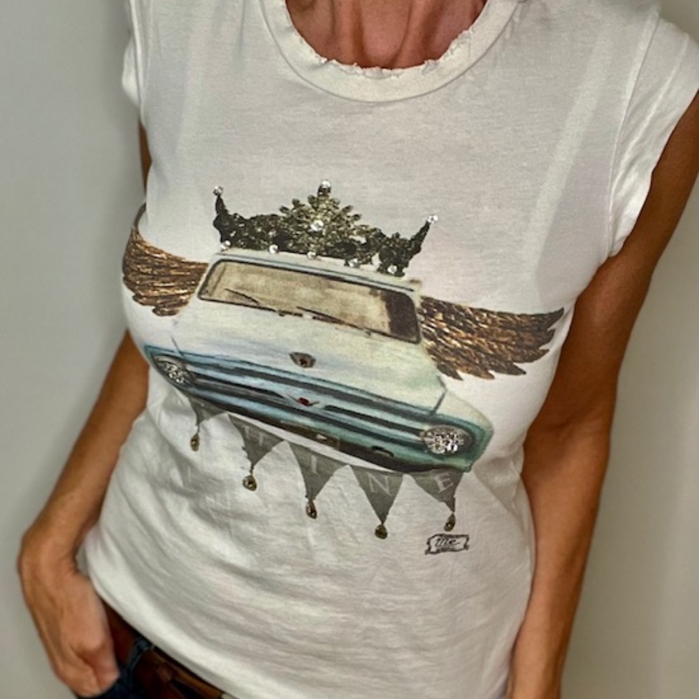 White T-shirt